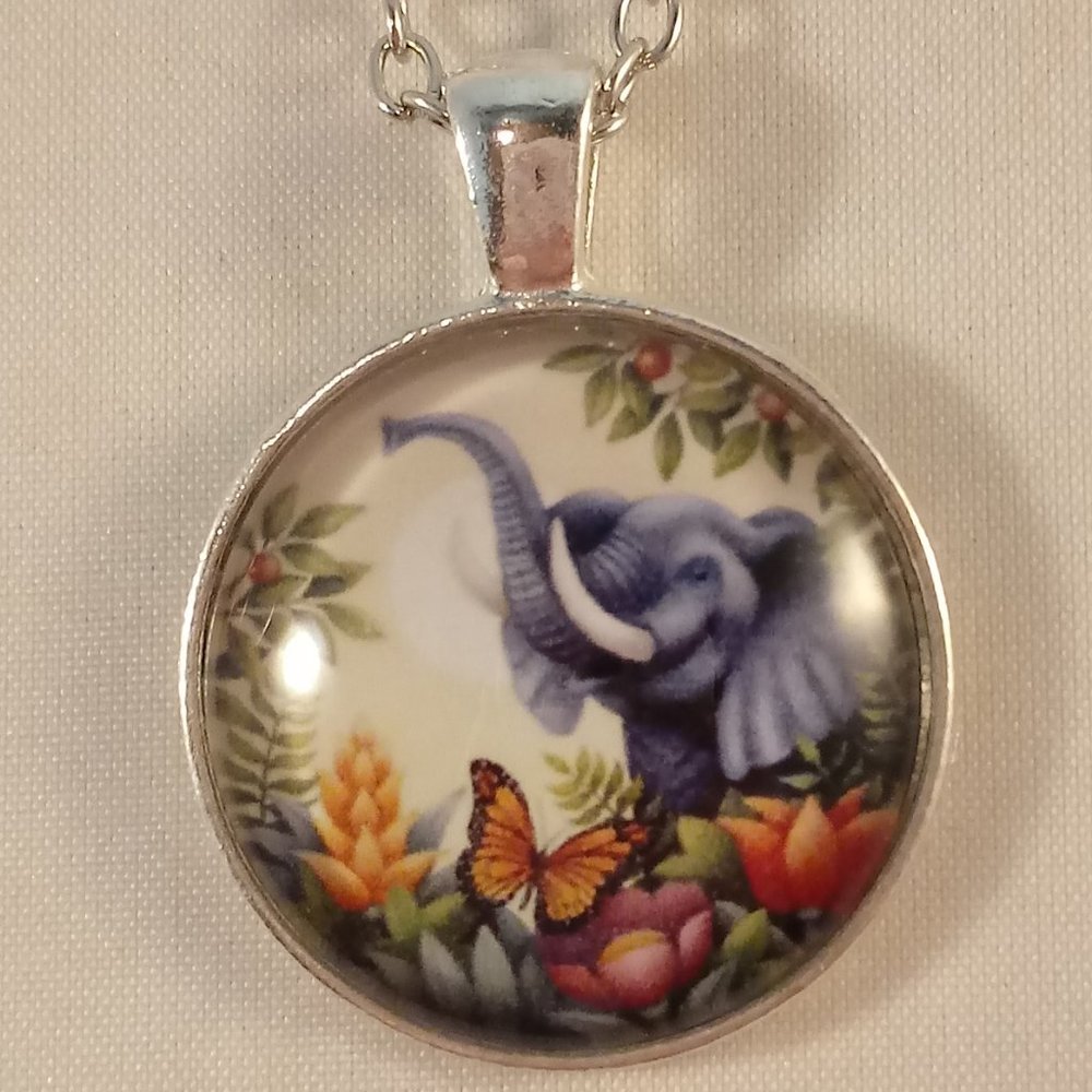 Silver Elephant Cabochon Pendant Chain Necklace Gift